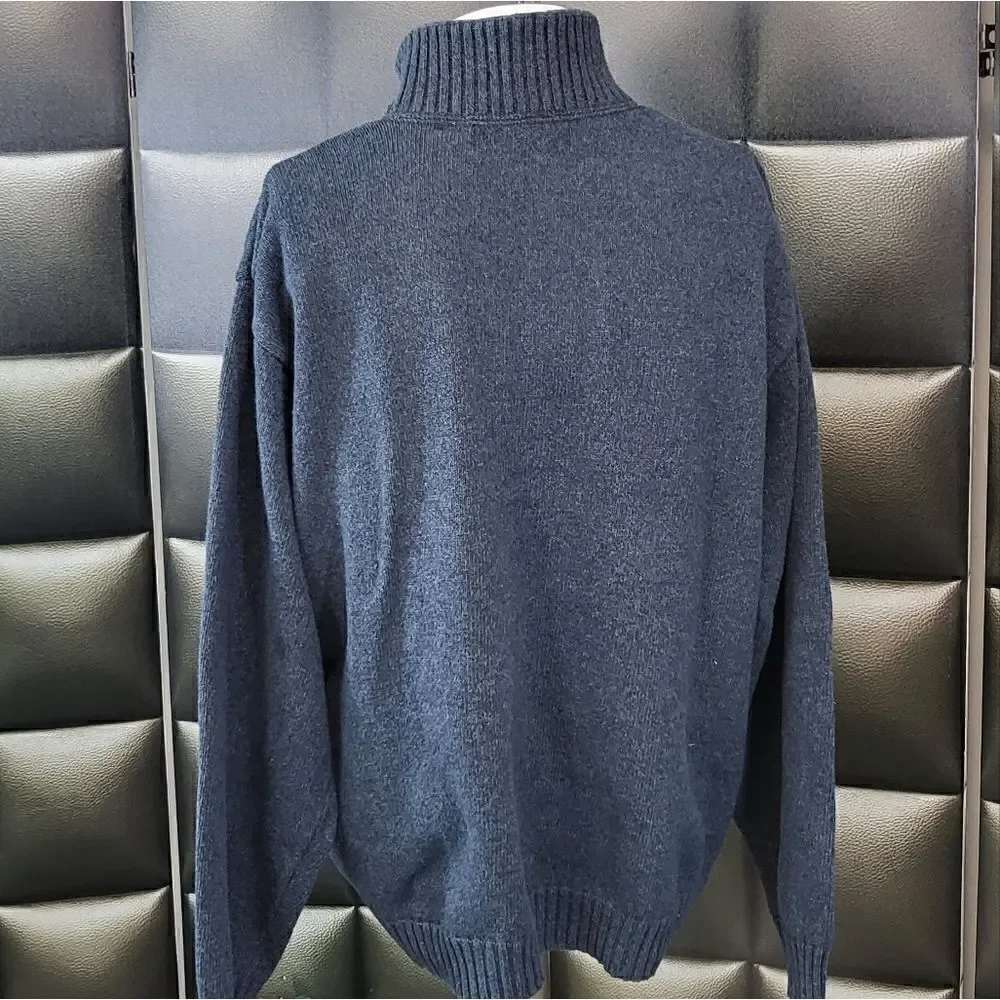 Oscar De LaRenta sweater